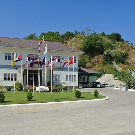 Myat Thinzar Hotel Oattara Thiri Екстериор снимка